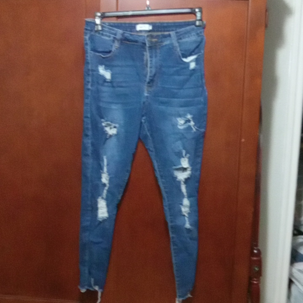 Rue 21 Ripped dark-blue pants. (Size:12)
